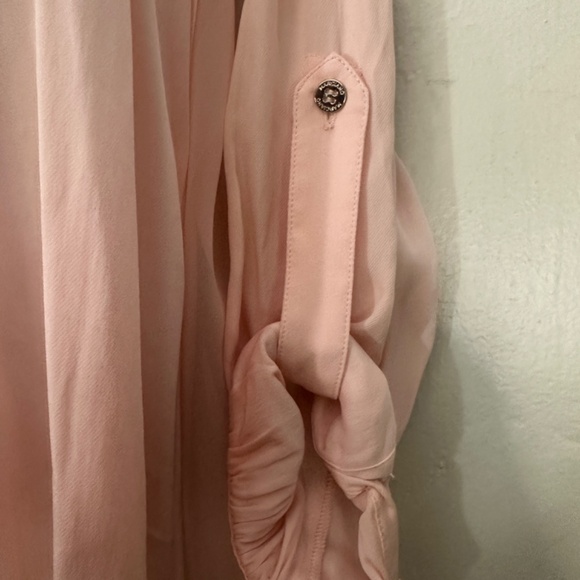 Marciano Sheer High Low Blouse XS Gently worn 100% viscose transparent fabric - Picture 3 of 6